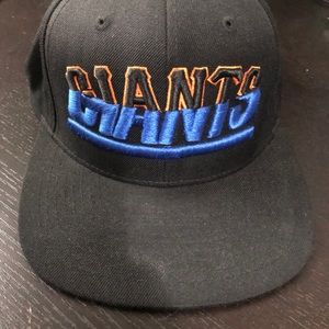 Black Scale hat